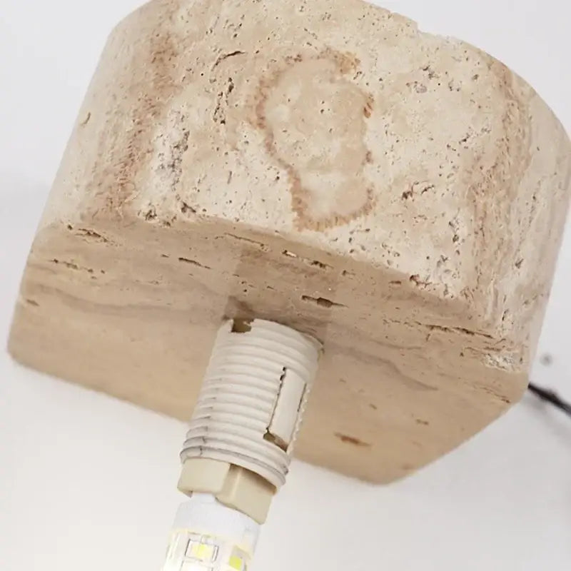 Lampa kula kinkiet do jadalni
