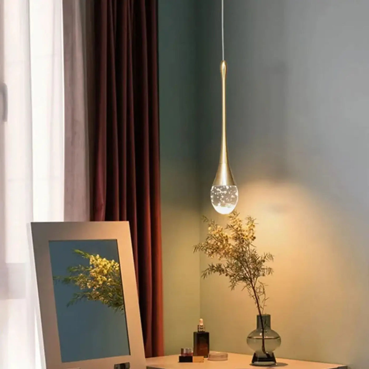 Lampa wisząca elegancka oryginalna złota | Vorurna
