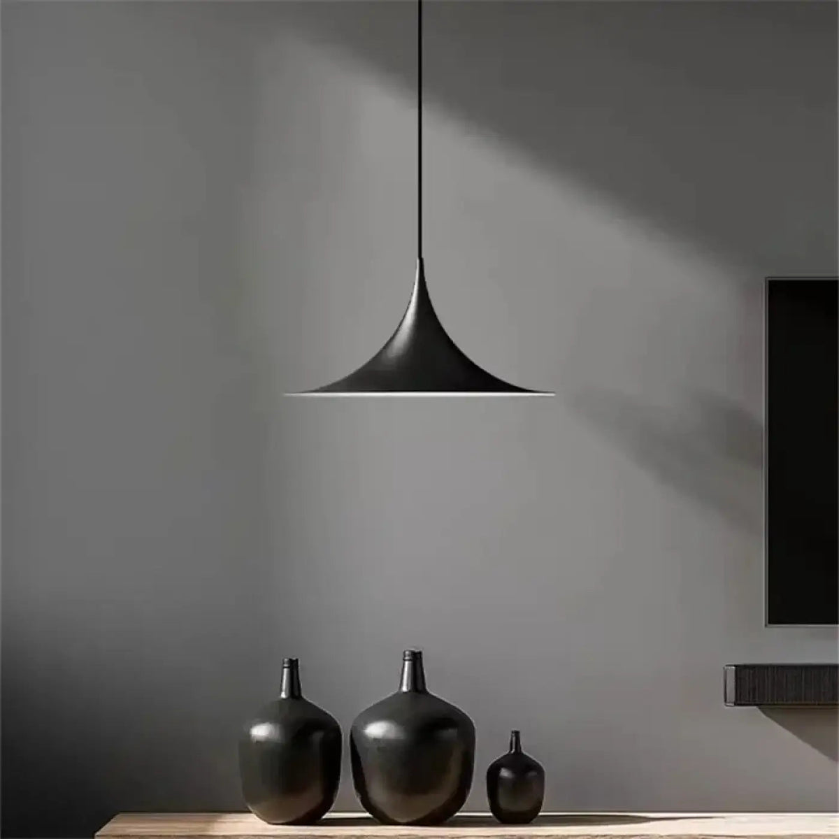 Lampa wisząca skandynawska aluminiowa stożkowa | Baldana