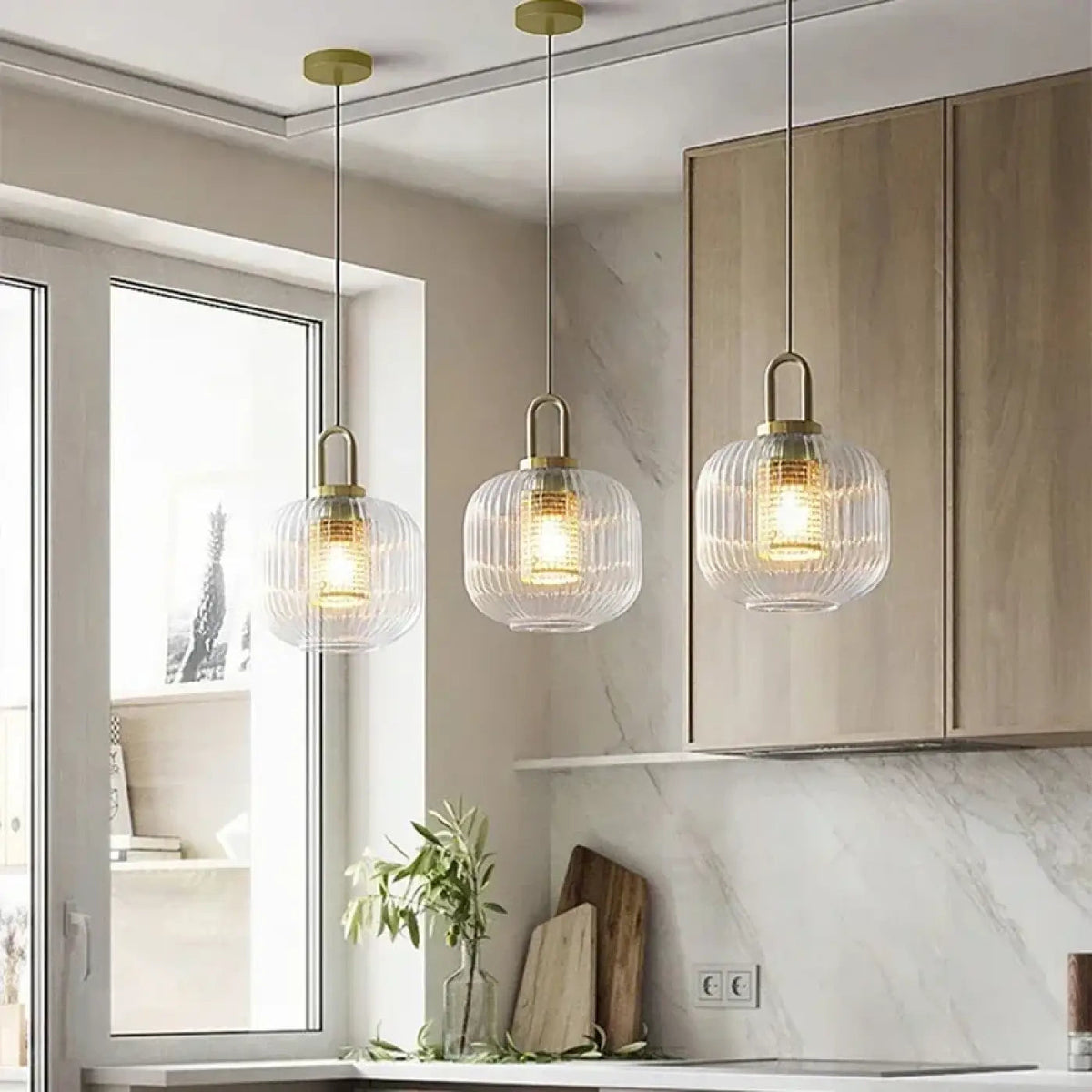 Lampa wisząca szklana metalowa biała | Talavia