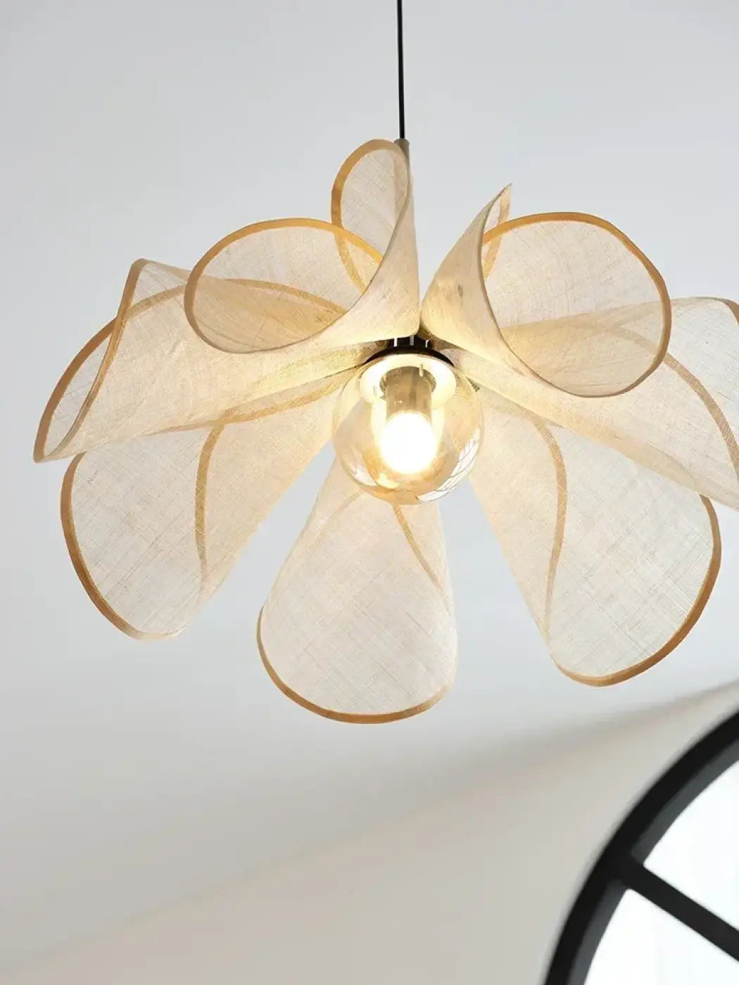 Lampa wisząca elegancka art déco | Neselle