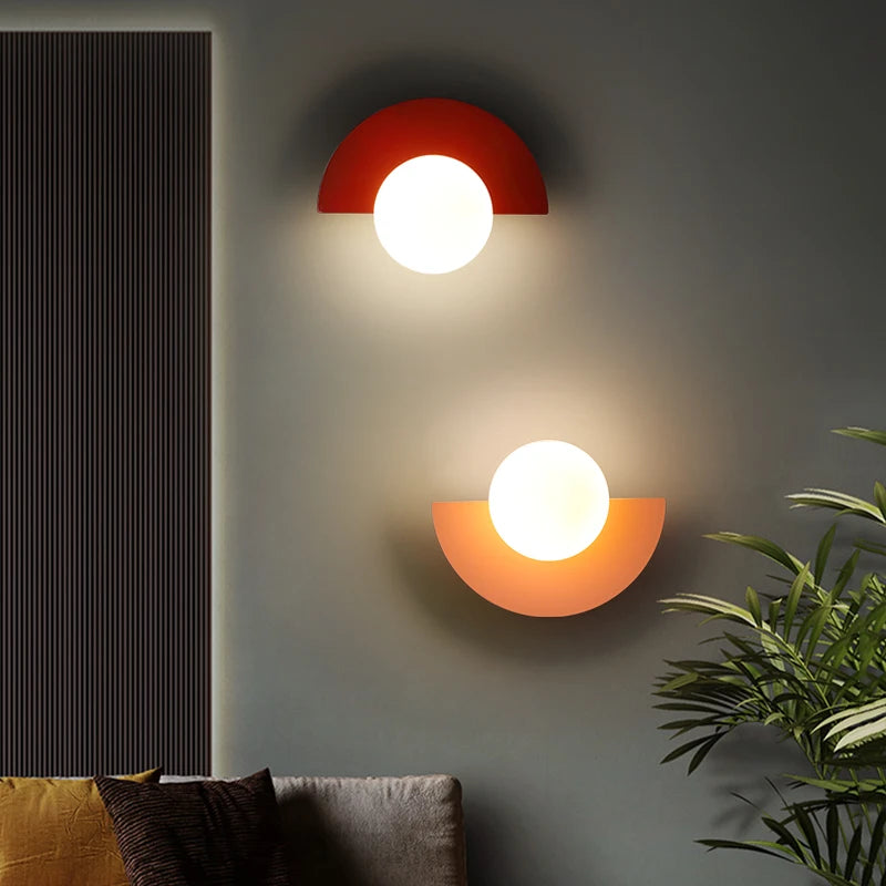 Kinkiet kula biała – LED, kute żelazo – ujęcie 9
