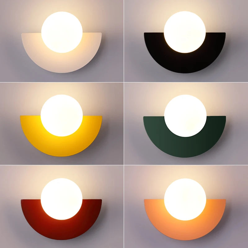 Kinkiet kula biała – LED, kute żelazo – ujęcie 10