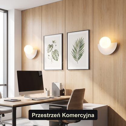 Kinkiet kula biała – LED, kute żelazo | SFERA – przestrzeń komercyjna