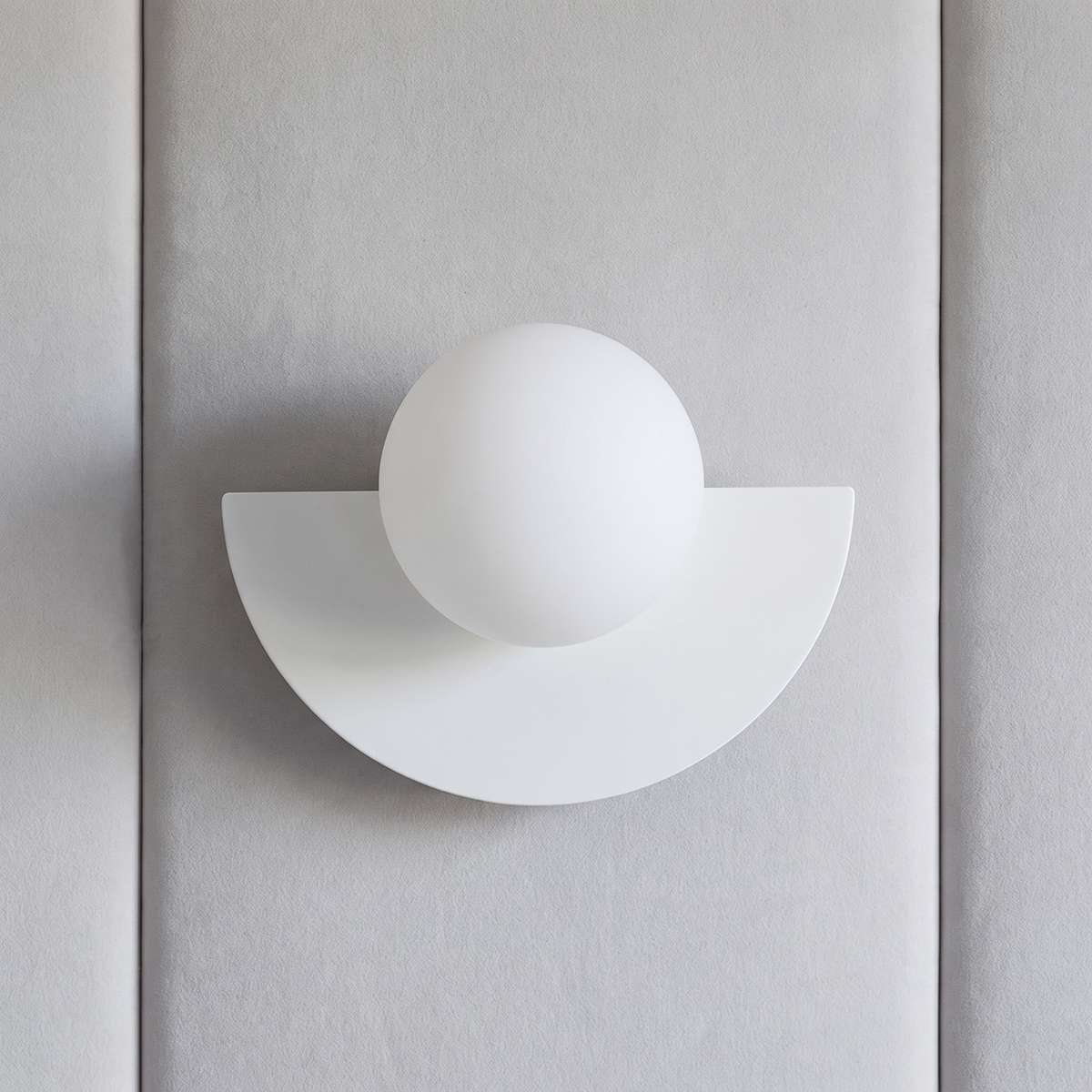 Kinkiet kula biała – LED, kute żelazo | SFERA