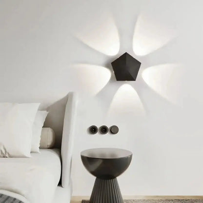 Kinkiet led czarny – efekt halo, minimalizm – ujęcie 8