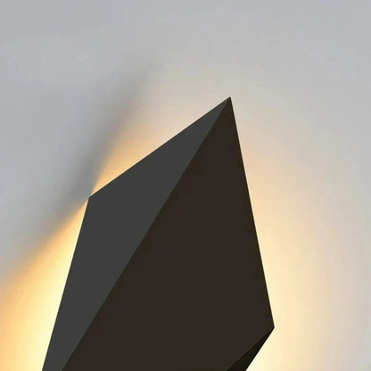 Kinkiet ledowy nowoczesny – geometryczny design – ujęcie 4