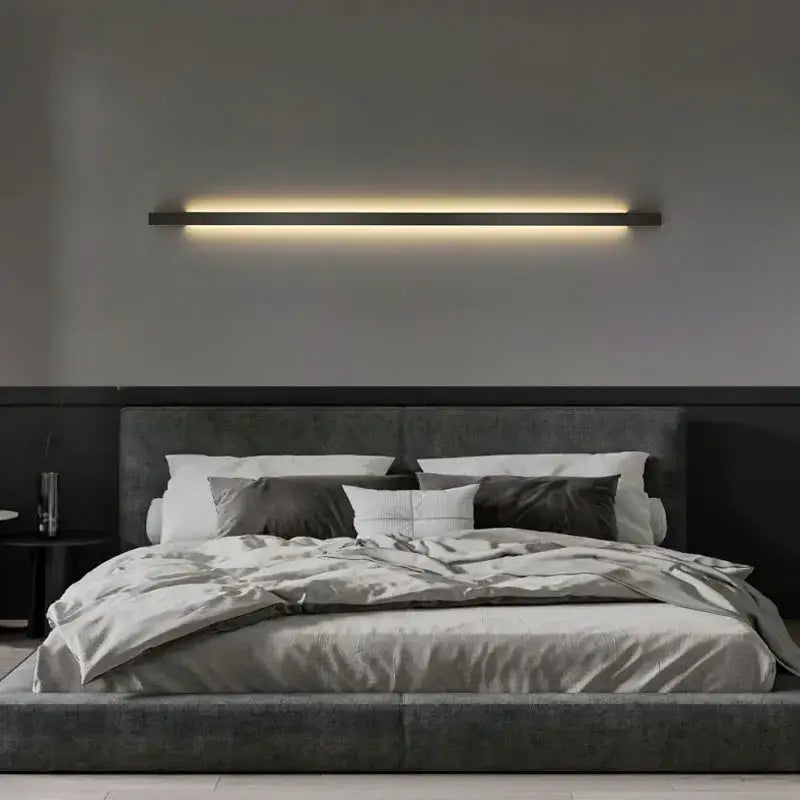 Kinkiet listwa LED do sypialni