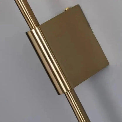 Kinkiet pionowy led – złoty, elegancki – ujęcie 6