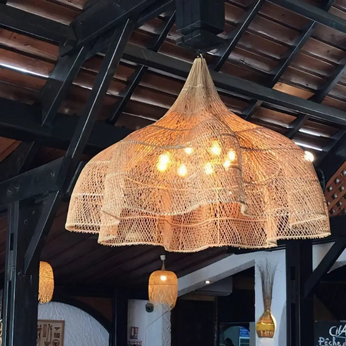 Lampa wisząca czarna drewno | Olivurna
