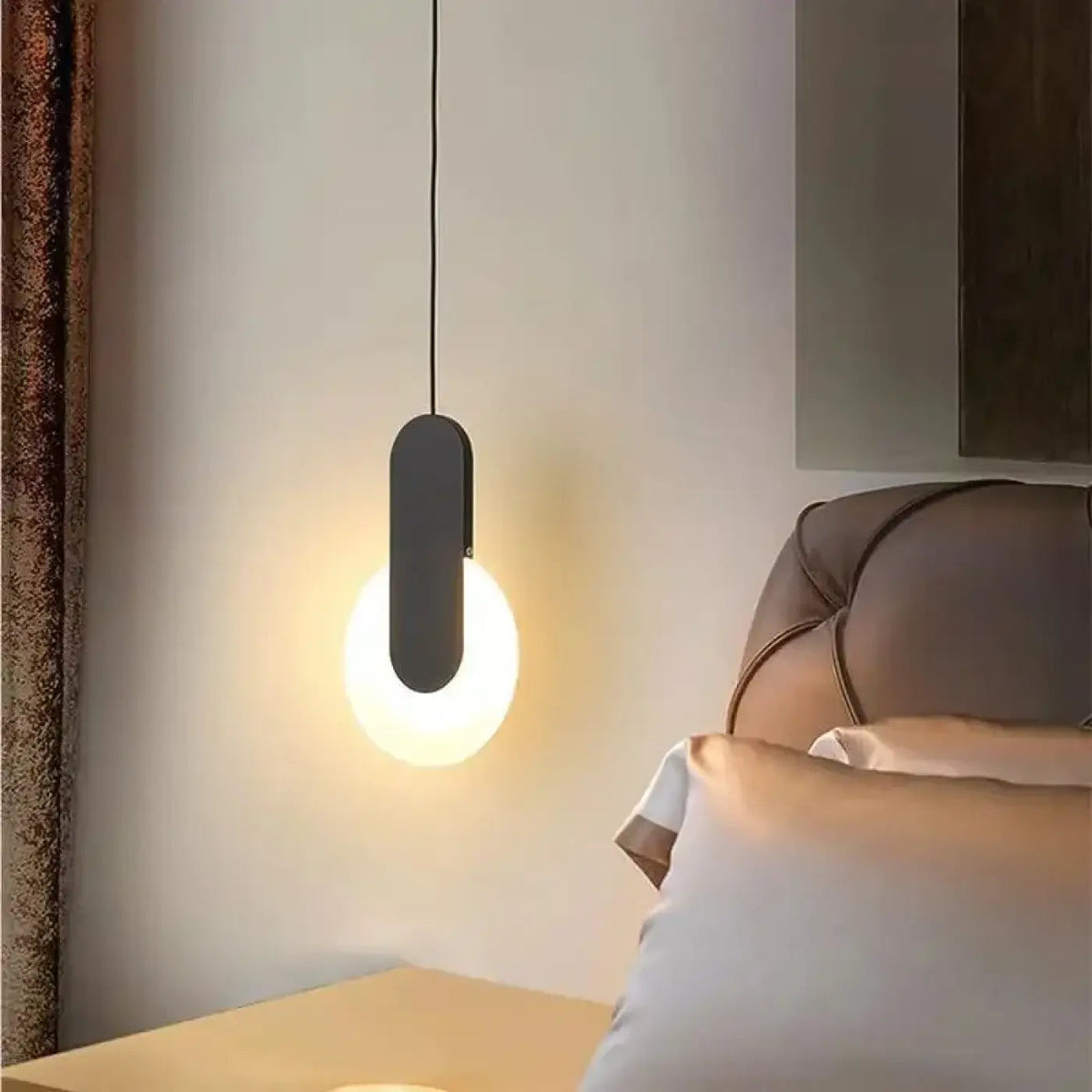 Lampa wisząca czarna na korytarz | Corampa