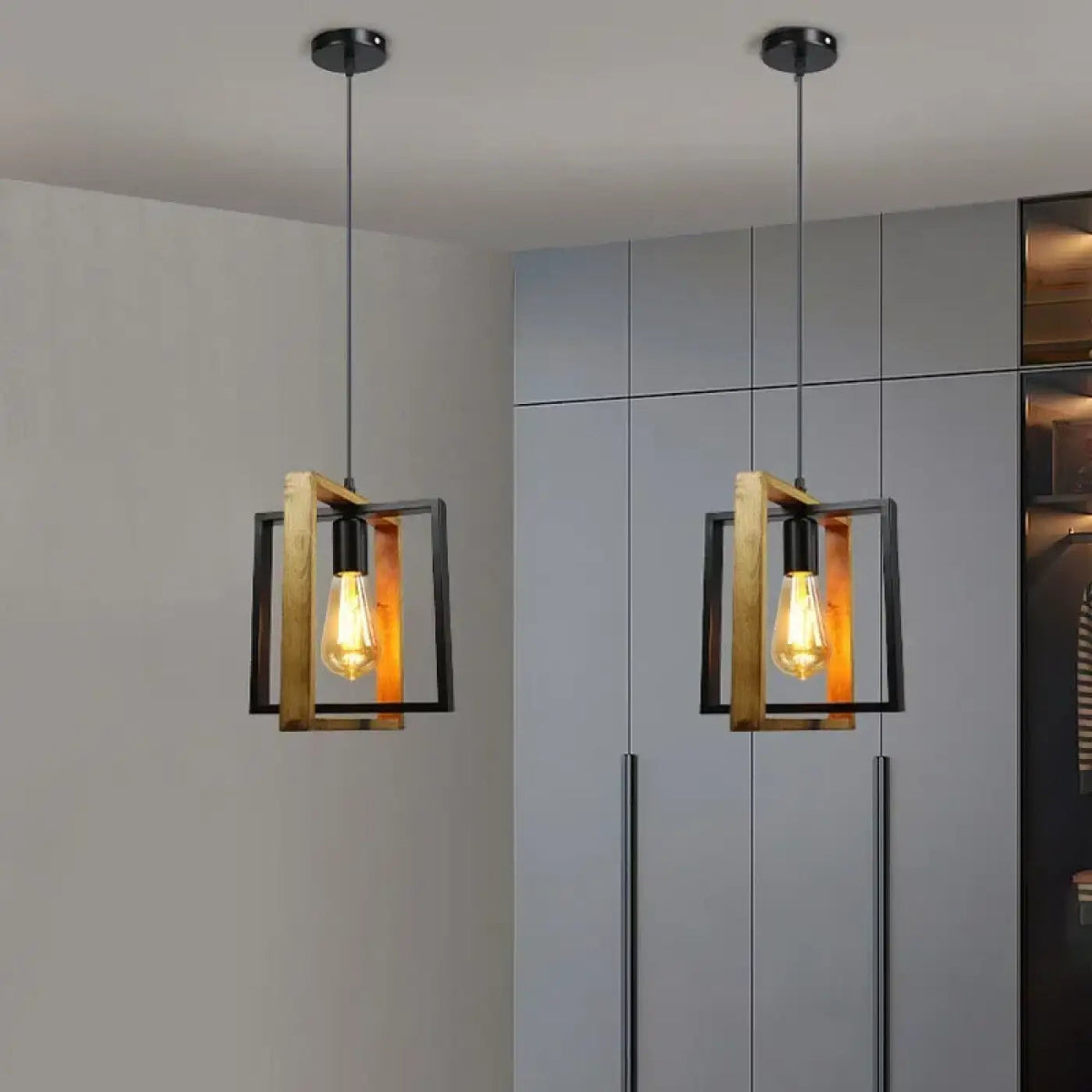 Lampa wisząca czarna z drewnem | Magnella