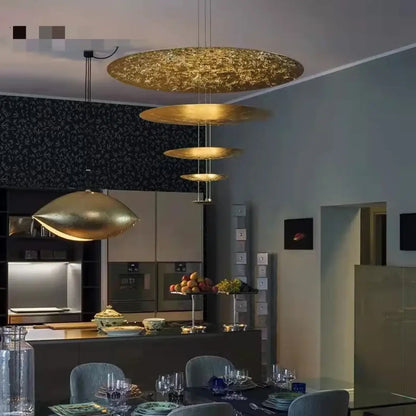 Lampa wisząca designerska metalowa złota | Novora