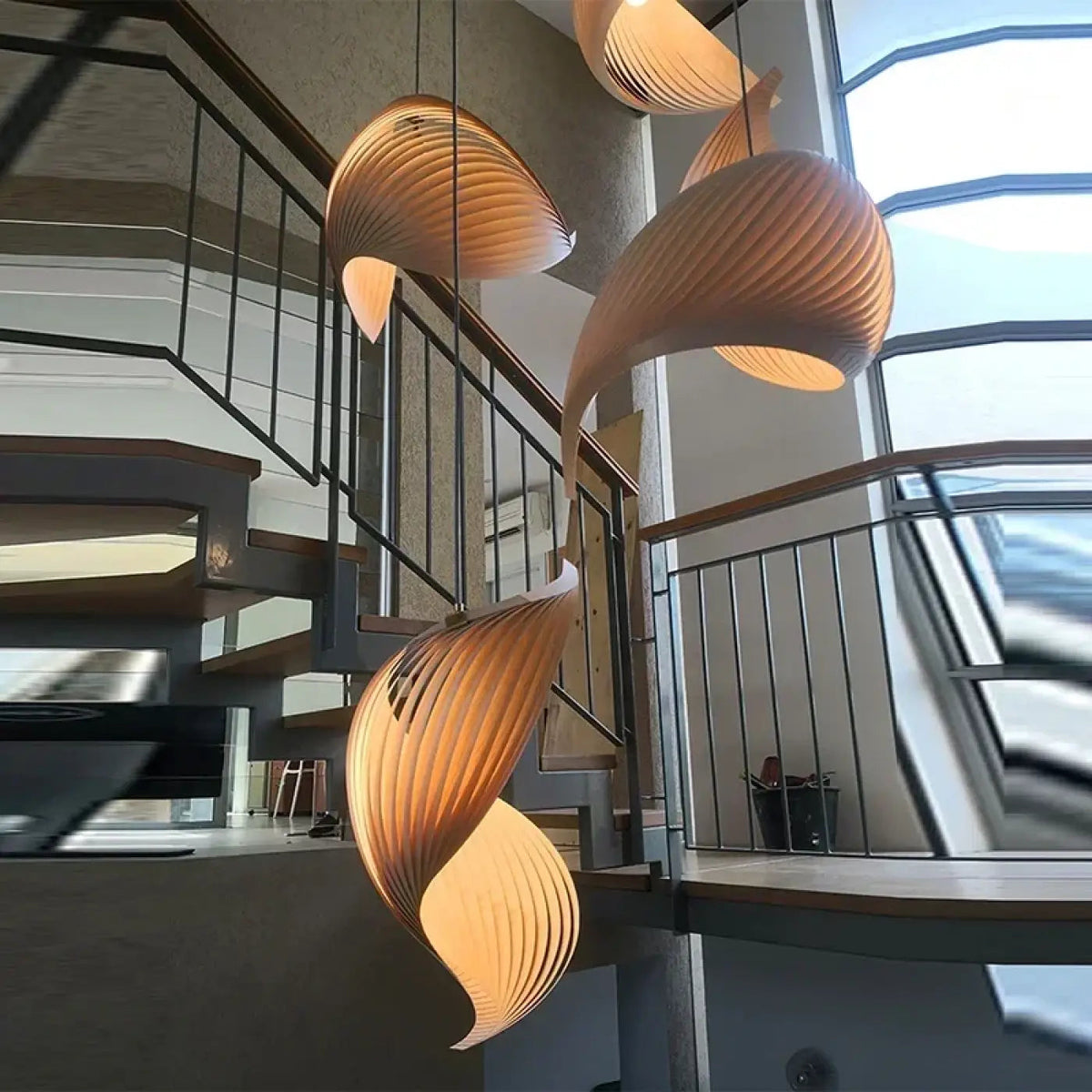 Lampa wisząca elegancka designerska spiralna | Miranessa