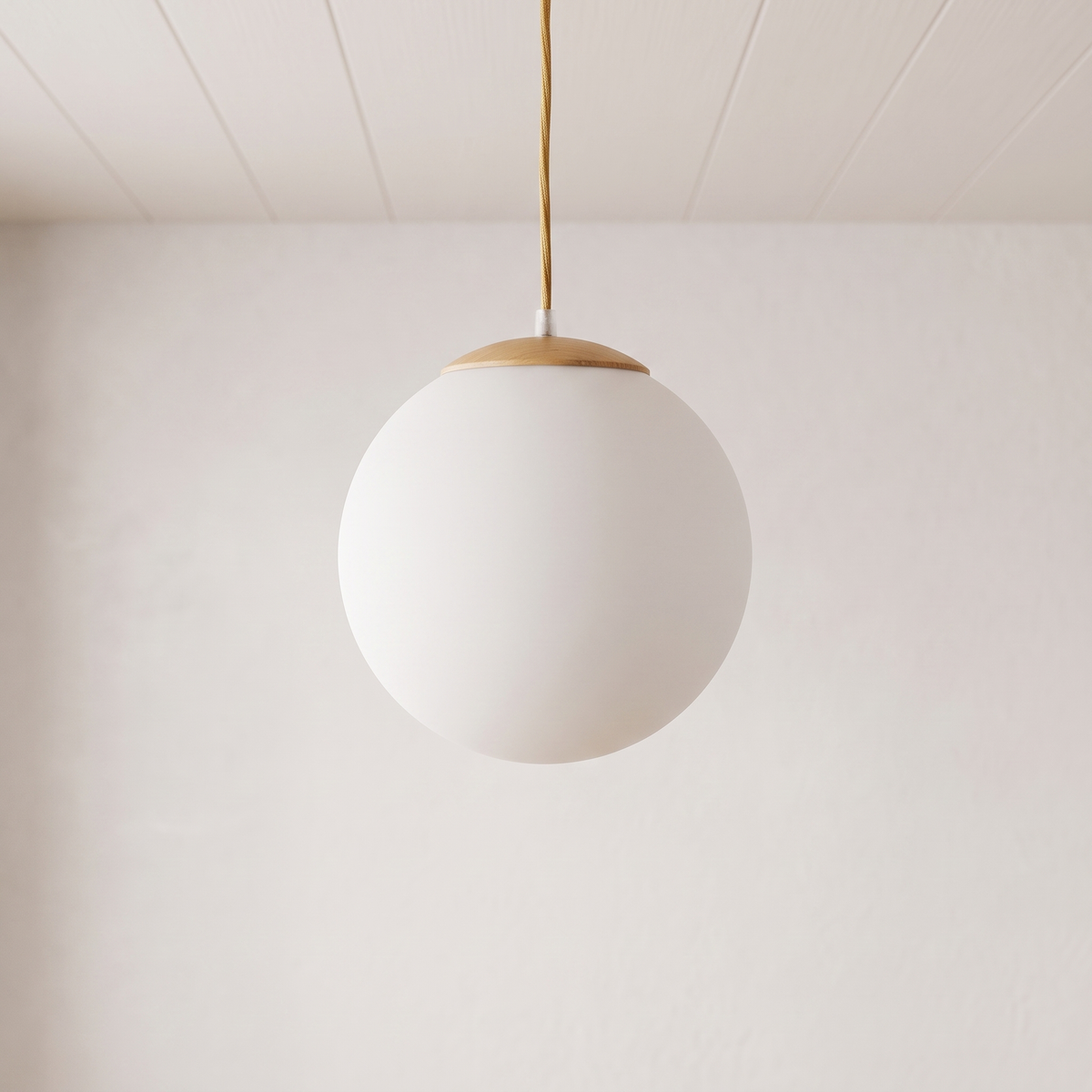 Lampa wisząca kula czarna | Vallesca