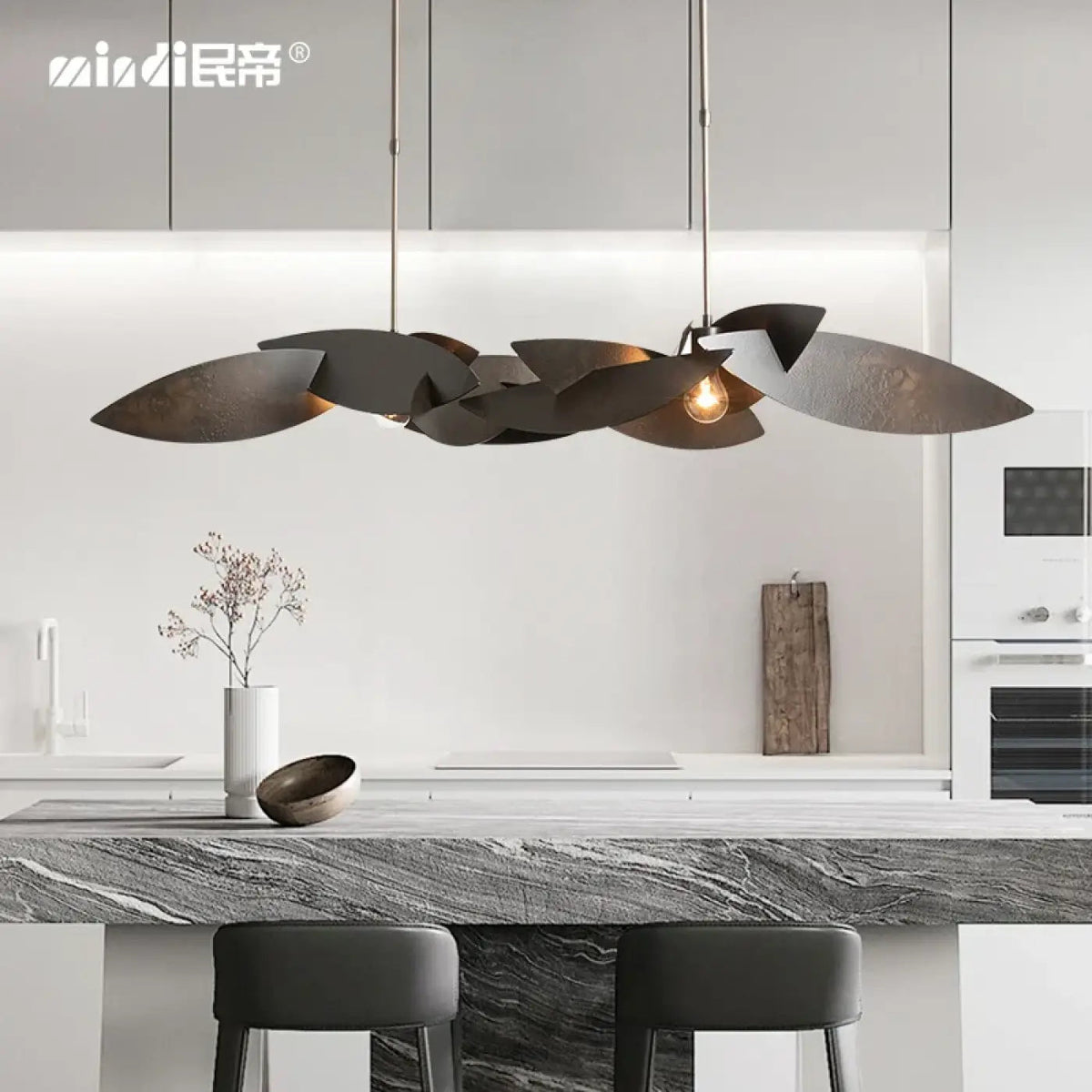 Lampa wisząca metalowa złota | Danara