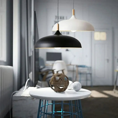 Lampa wisząca skandynawska drewniana | Mandanta