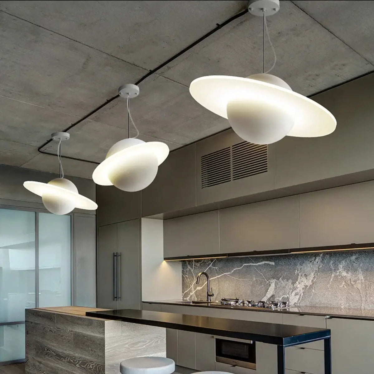 Lampa wisząca białe organiczne dyski | Nottana