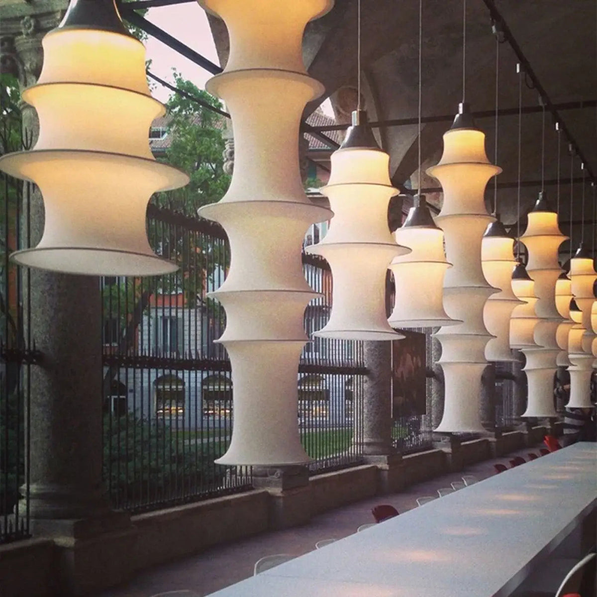 Lampa wisząca tkanina metalowa biała | Rondesca