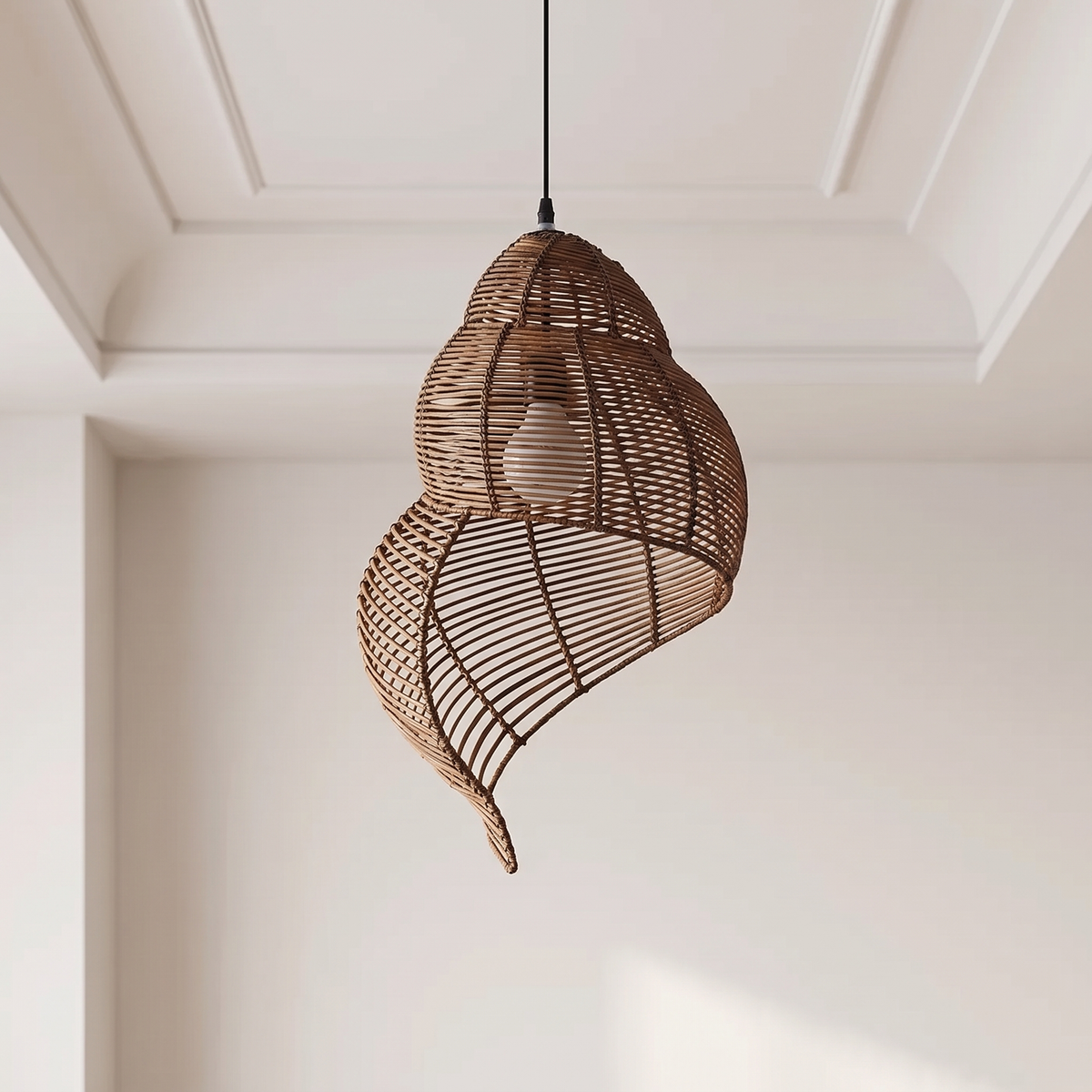 Lampa wisząca z drewna | Camana