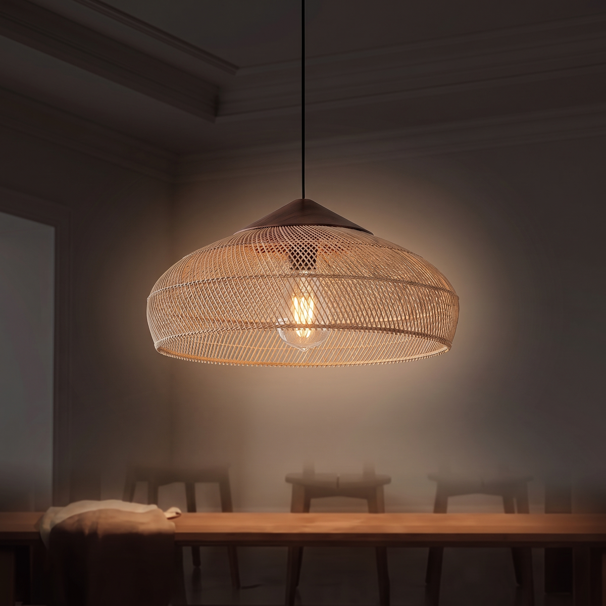 Lampa wisząca z elementami drewna | Nerilda