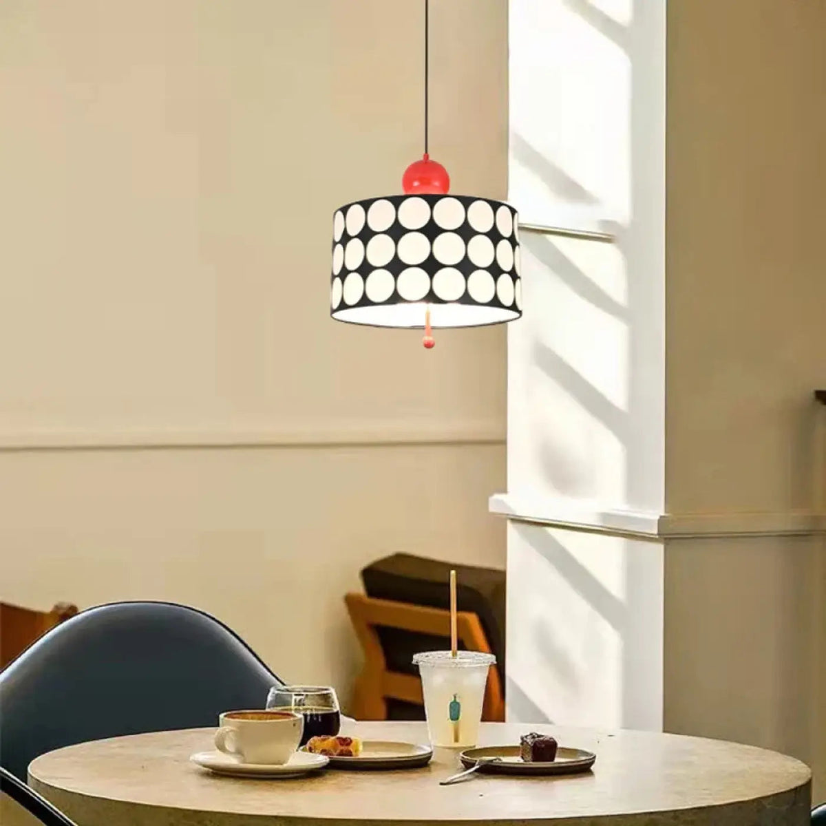 Lampa wisząca z kloszem | Tivella