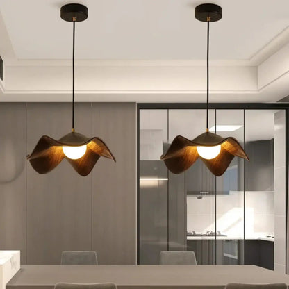 Lampa wisząca z kwiatami | Claresca