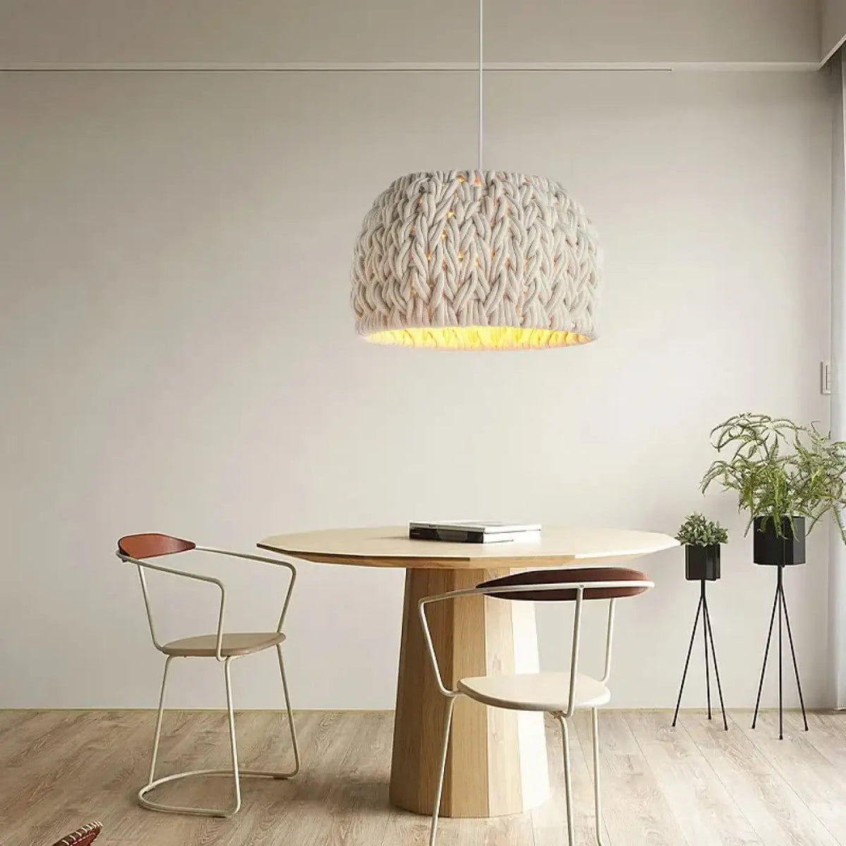 Lampa wisząca ze sznurem | Perisa