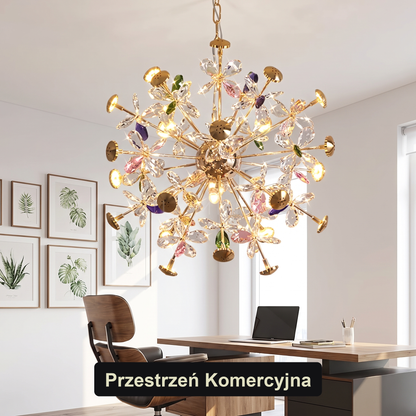 Luksusowy żyrandol złoty z kolorowymi kryształkami | Soloria – przestrzeń komercyjna