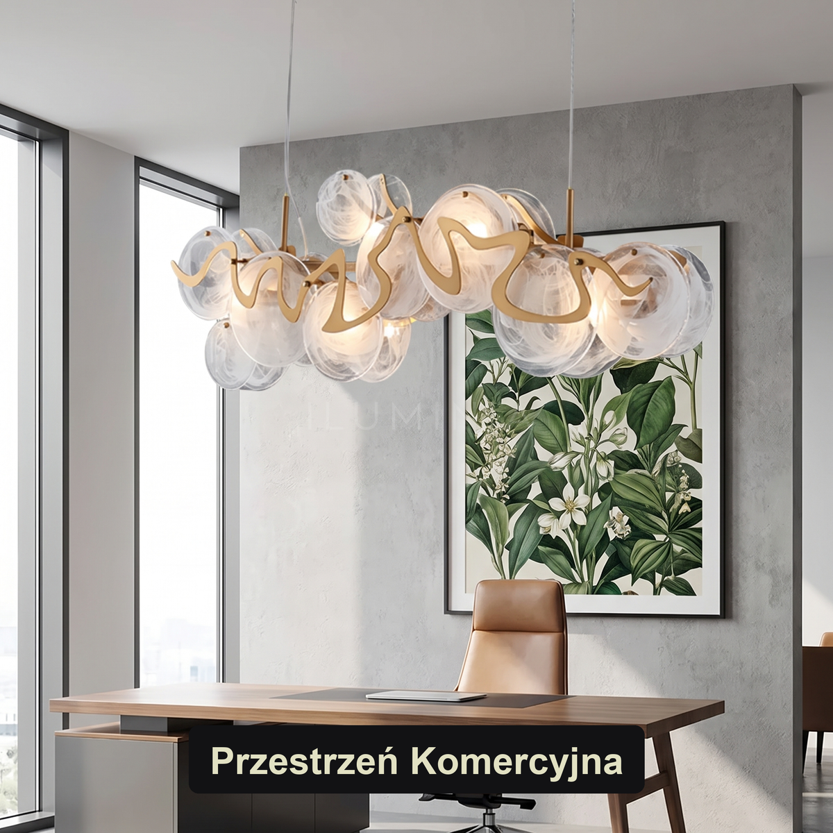 Oryginalny żyrandol nad wyspę ze szklanymi kulami | Sefalda – przestrzeń komercyjna