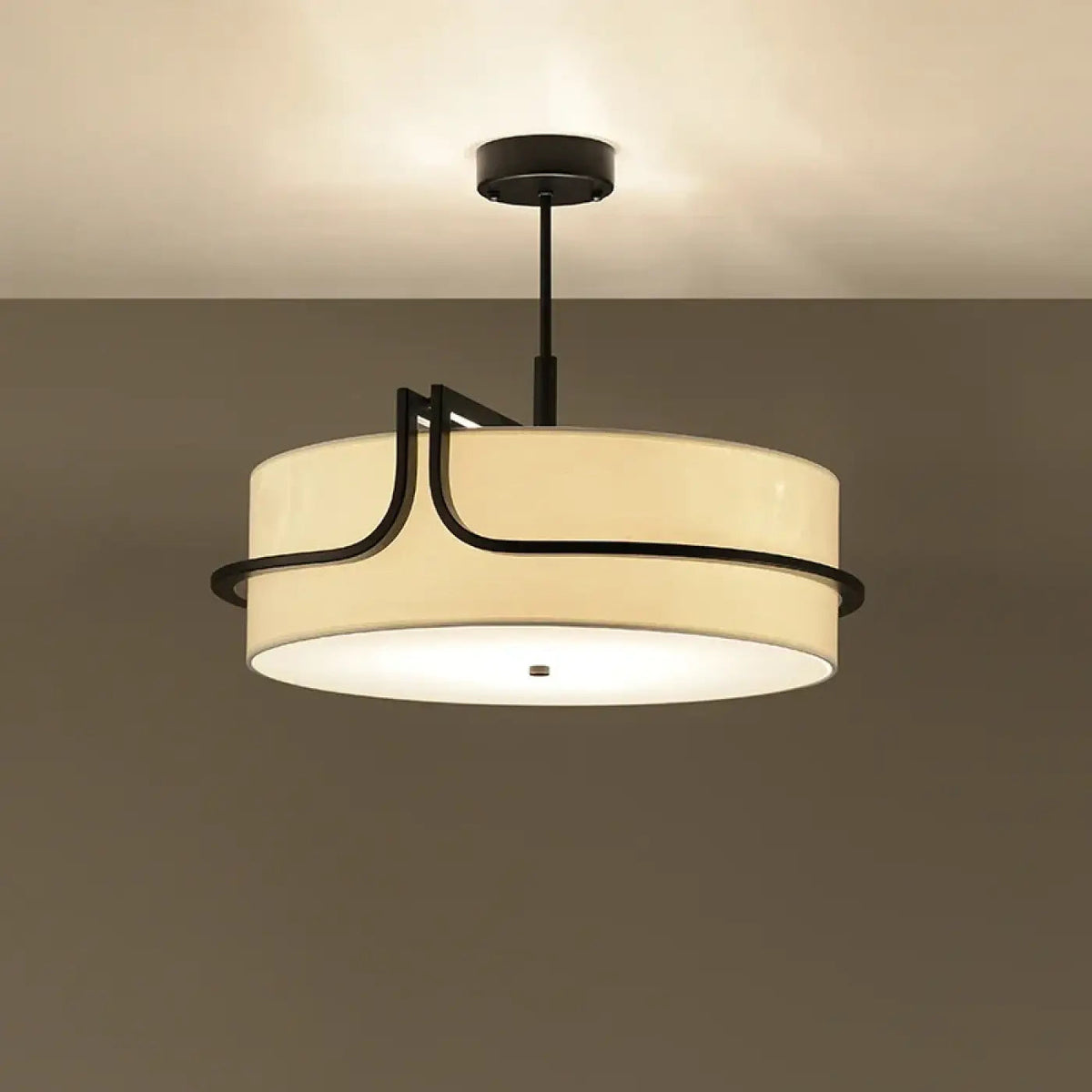 Lampa wisząca z abażurem z tkaniny biała | Adressa