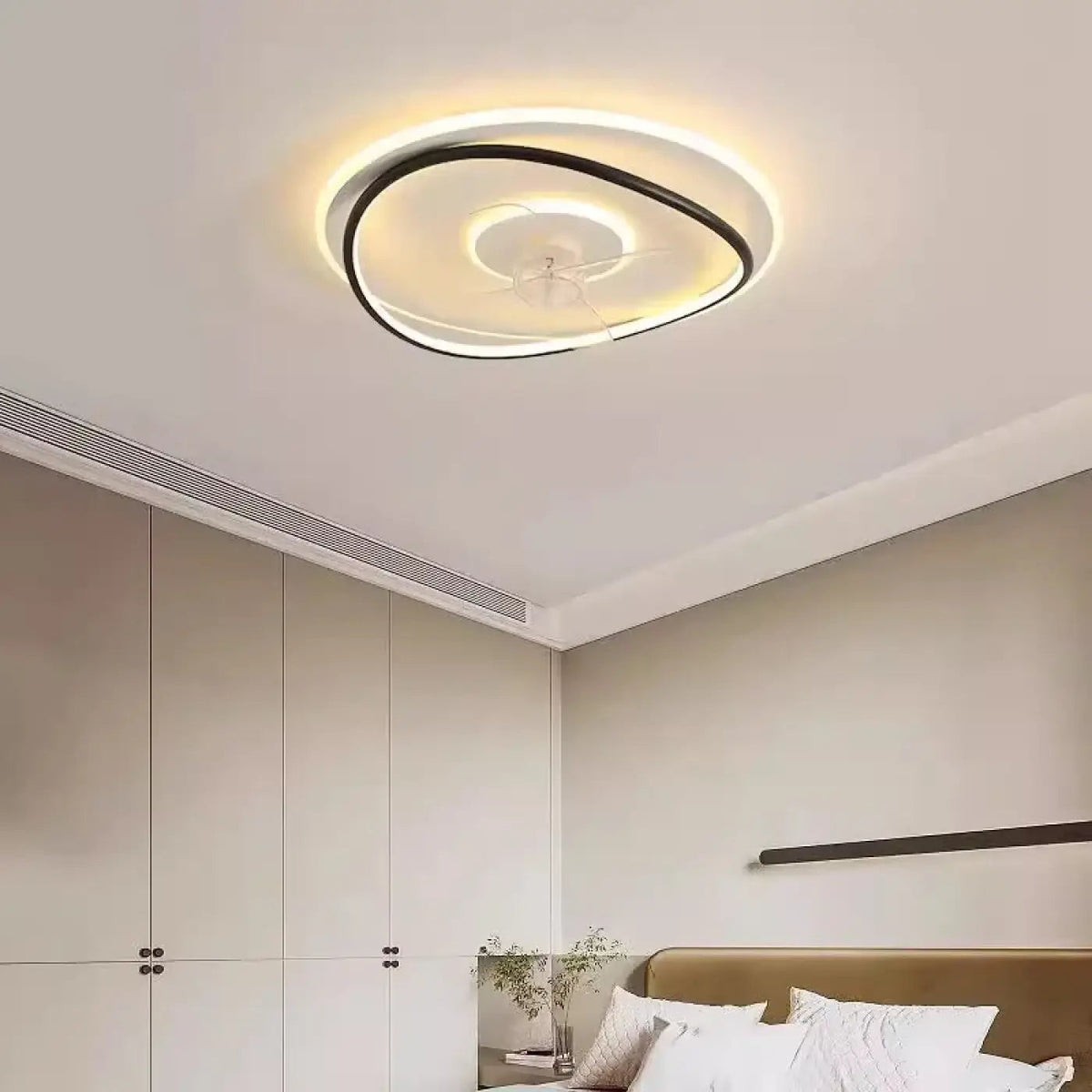Plafon LED z ukrytym wentylatorem do salonu