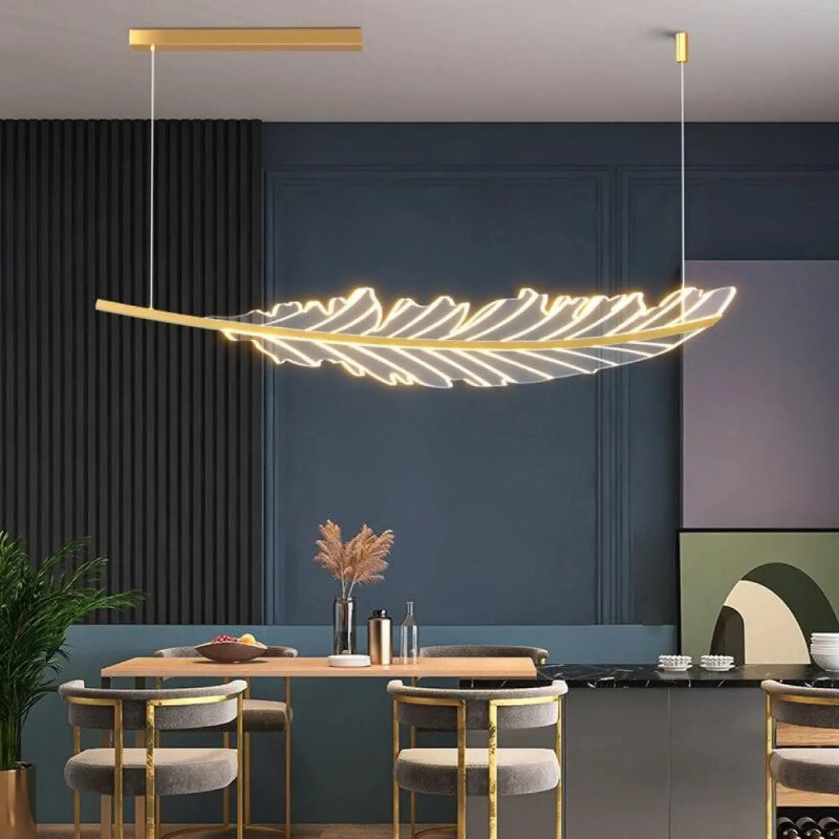 Złota lampa wisząca do łazienki | Vinita