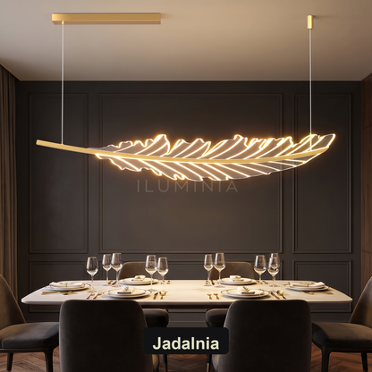 Złota lampa wisząca LED w kształcie pióra | Vinita – jadalnia